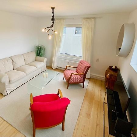 Cute Apartment - Detmold City Center - Large Kitchen, Bath, South Facing Balcony - Free Parking And Wifi Εξωτερικό φωτογραφία
